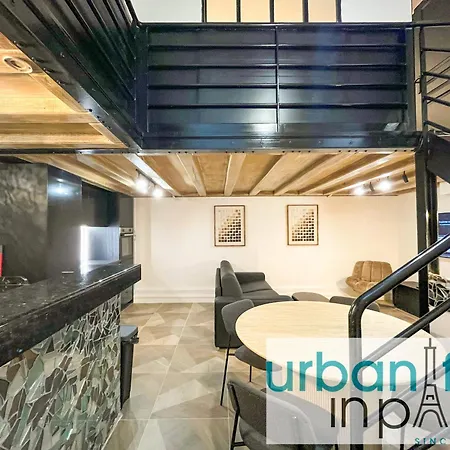 09 - Amazing Duplex On Champs-elysees