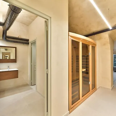 09 - Amazing Duplex On Champs-elysees * פריז